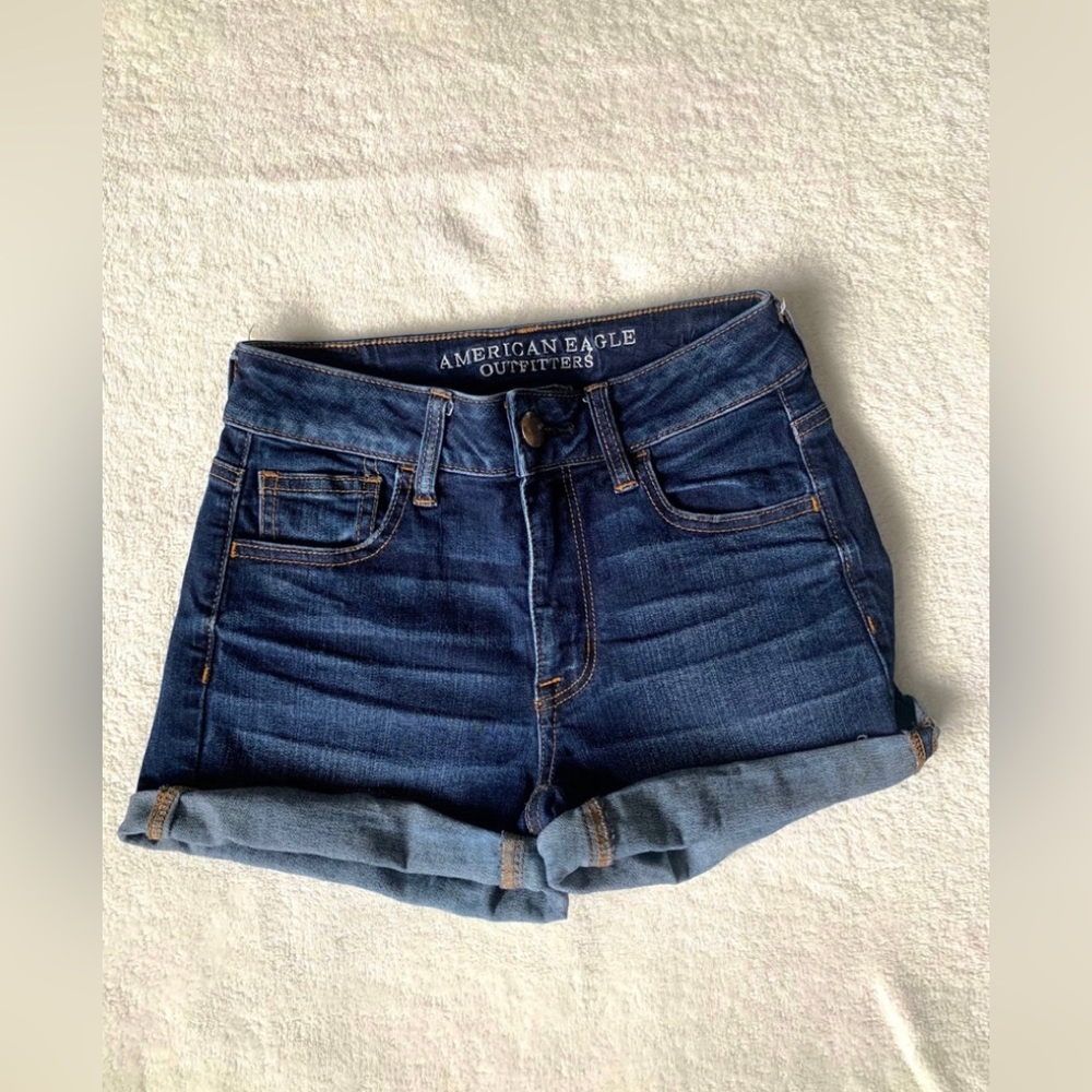 American Eagle hi-rise shortie shorts